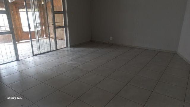 3 Bedroom Property for Sale in Rhodesdene Northern Cape